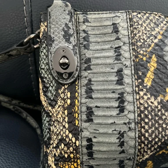 AUTHENTIC Coach Snakeskin purse (special edition) - Picture 8 of 13